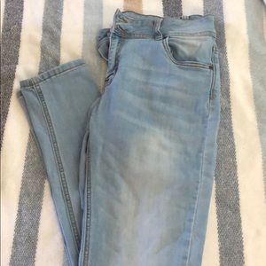 Encore size 15 skinny jeans